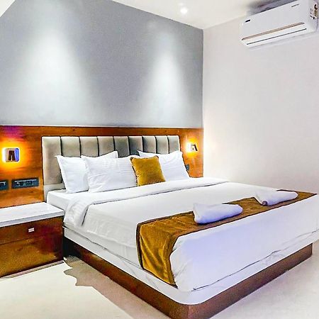 פונה Fabhotel Emersion Residency - High Street Near Laxman Nagar, Baner מראה חיצוני תמונה