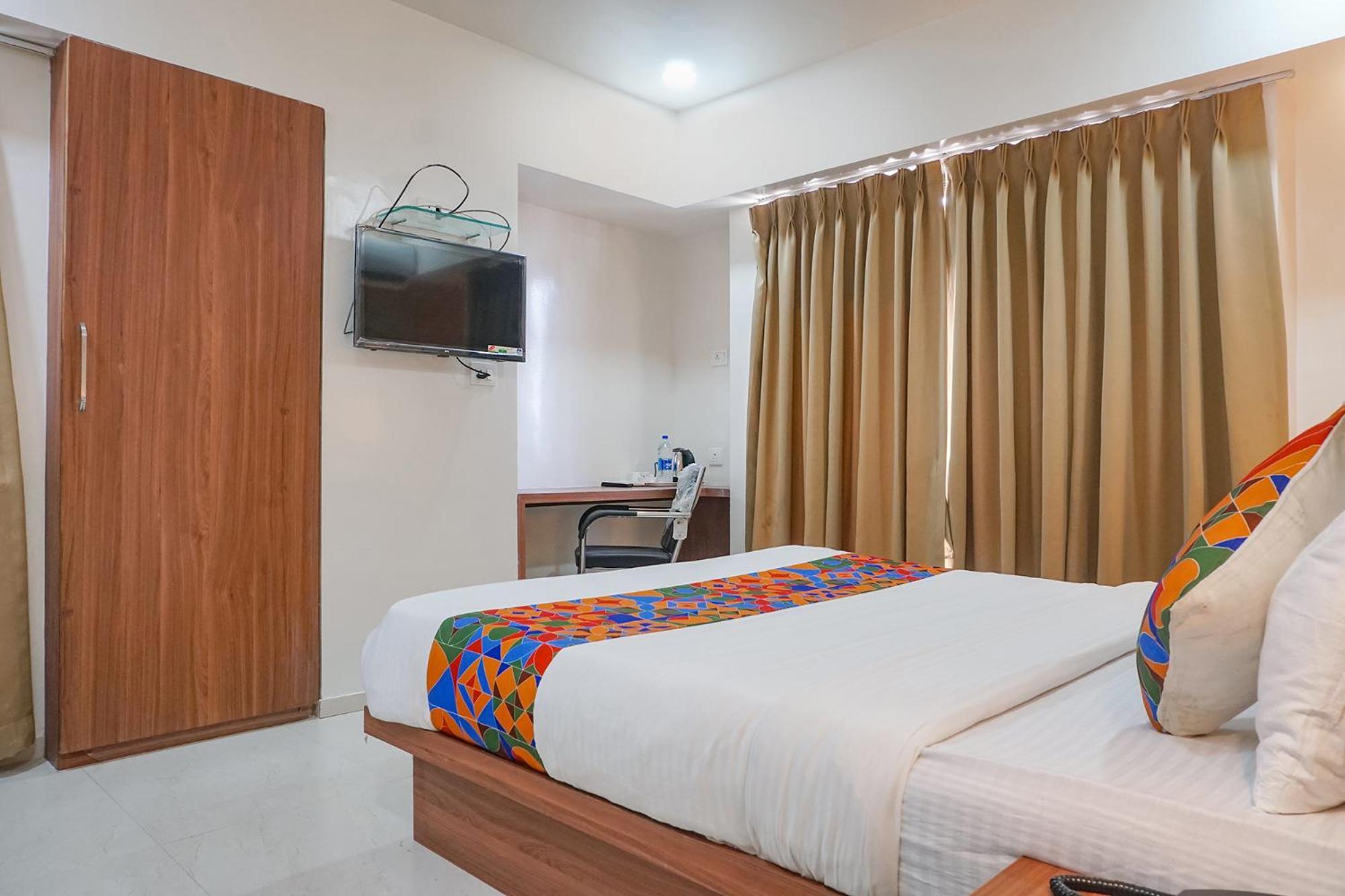פונה Fabhotel Emersion Residency - High Street Near Laxman Nagar, Baner מראה חיצוני תמונה