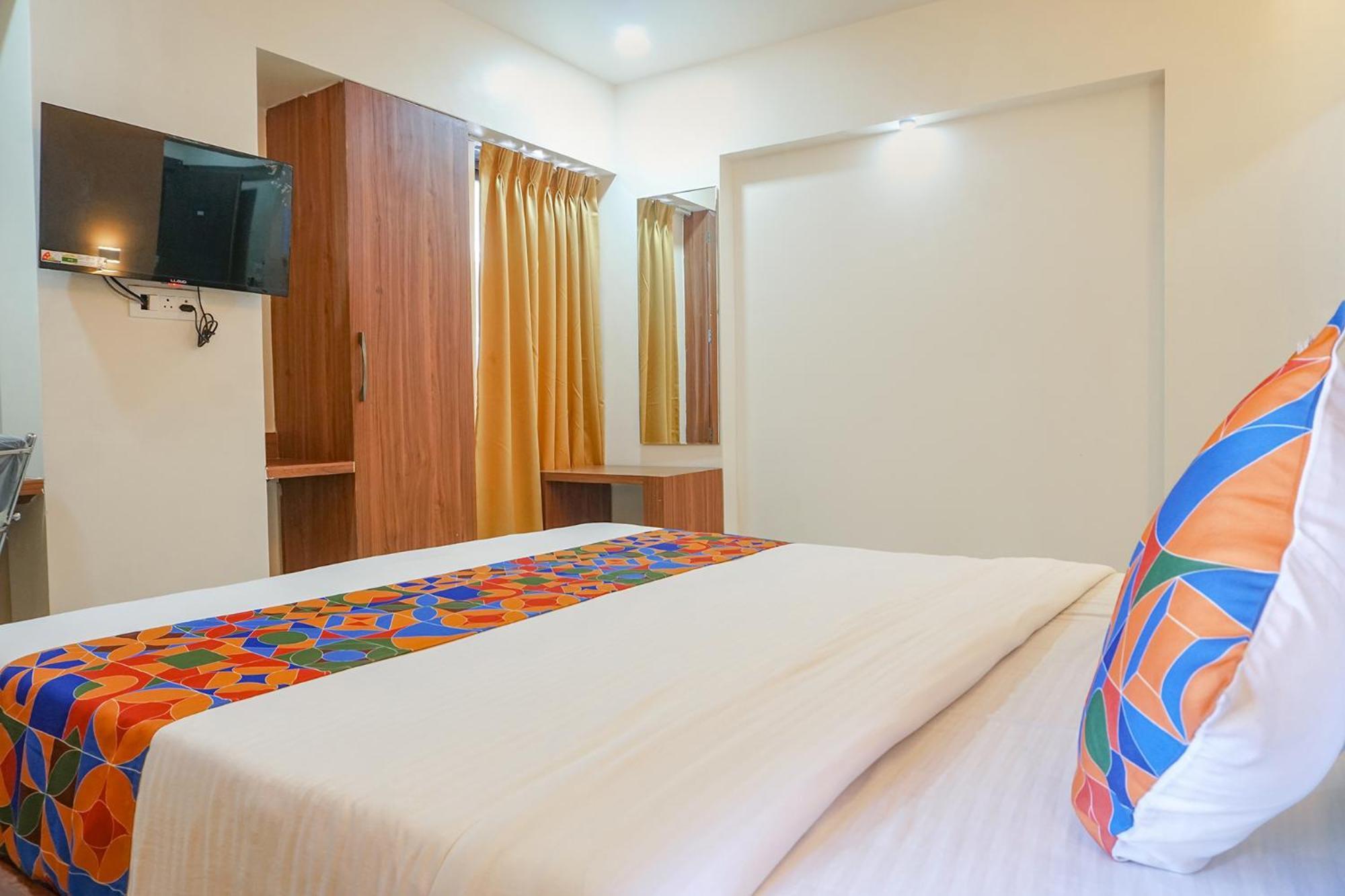 פונה Fabhotel Emersion Residency - High Street Near Laxman Nagar, Baner מראה חיצוני תמונה
